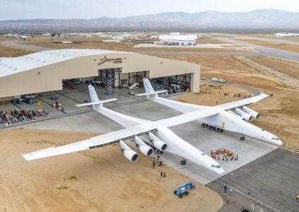 Тест двигателей крупнейшего в мире самолёта Stratolaunch прошёл успешно
