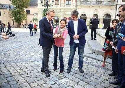 В День туриста Vodafone открыл умный туристический маршрут «Впервые во Львове» на основе QR-кодов