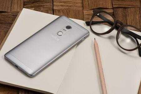 В Украине стартовали продажи флагманского смартфона Neffos X1 Max по цене от 6199 грн