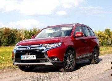 Считаем деньги в Mitsubishi Outlander (+ полицейский гибрид PHEV)