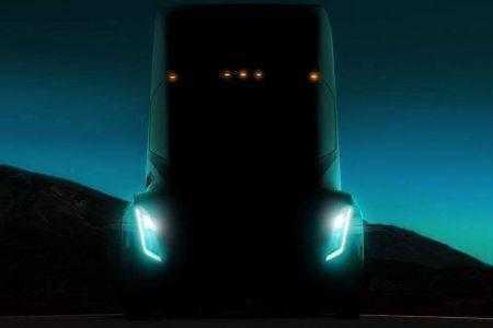 Reuters: Электрический грузовик Tesla получит запас хода в диапазоне от 300 до 500 км