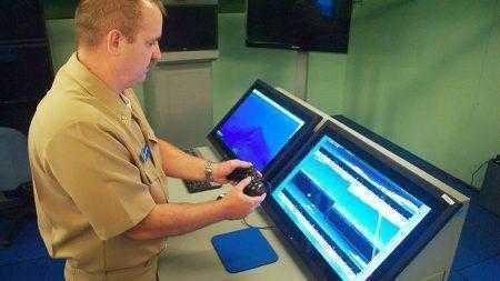 Новейшая атомная подлодка ВМФ США оснащается геймпадом от Xbox 360 (для управления «перископами»)