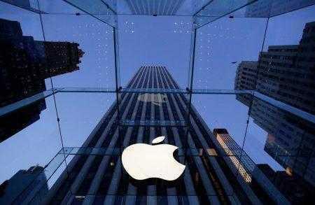 Apple вернет в США иностранный капитал, заплатив крупнейший в истории налог (около $38 млрд), построит новый кампус и создаст более 20 000 новых рабочих мест